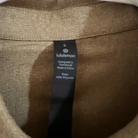 Lululemon Mens Button Down - Picture 2 of 2